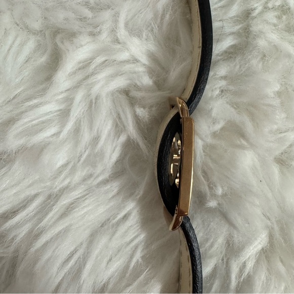 Escada Black Leather Belt with Gold Buckle Size 40 - Picture 5 of 16